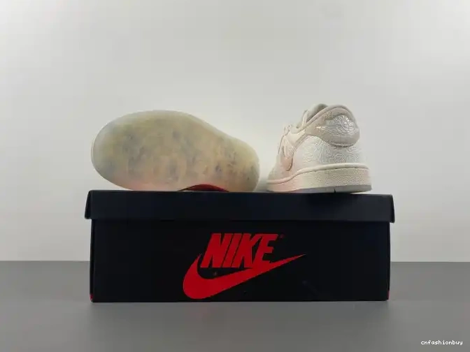 Chris FZ0455-200 Paul Retro OG 1 Low Jordan 0614